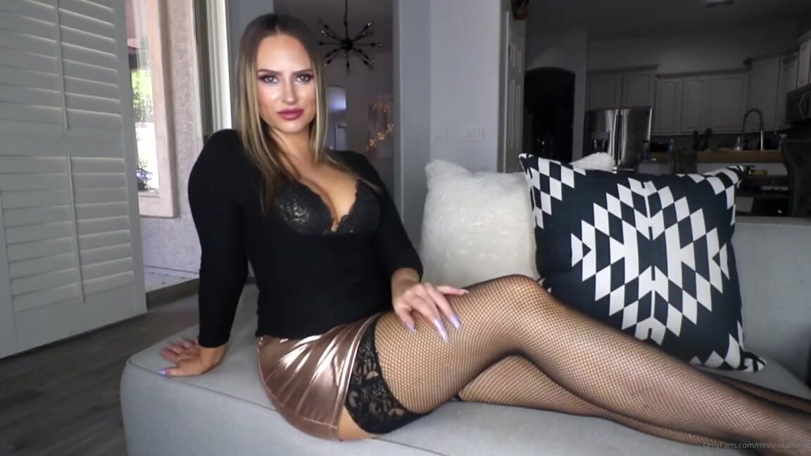 Goddessroxanarae Nicknamed Missroxanarae 11 14 2020 Onlyfans Video Spend Tonight Edging To Be In This Shiny Skirt