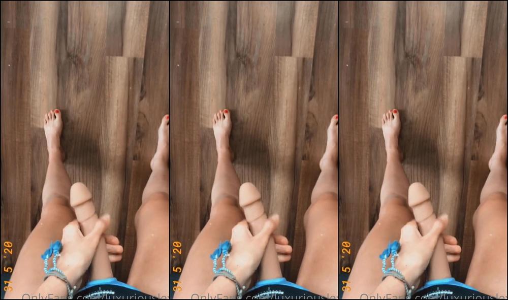 Luxuriouslexi Mins You Love Getting Fucked By My Strap On W