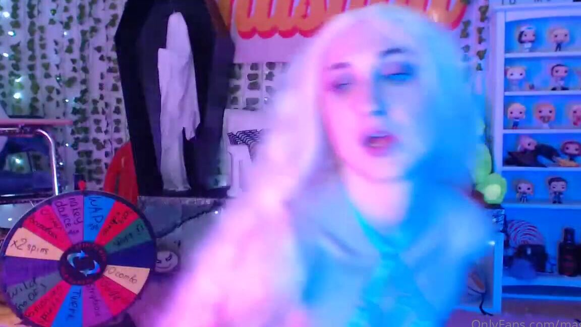 Magnea So This Is What I Could Find From Yesterday Glitter Boobs And Wap For Some Reason It S G