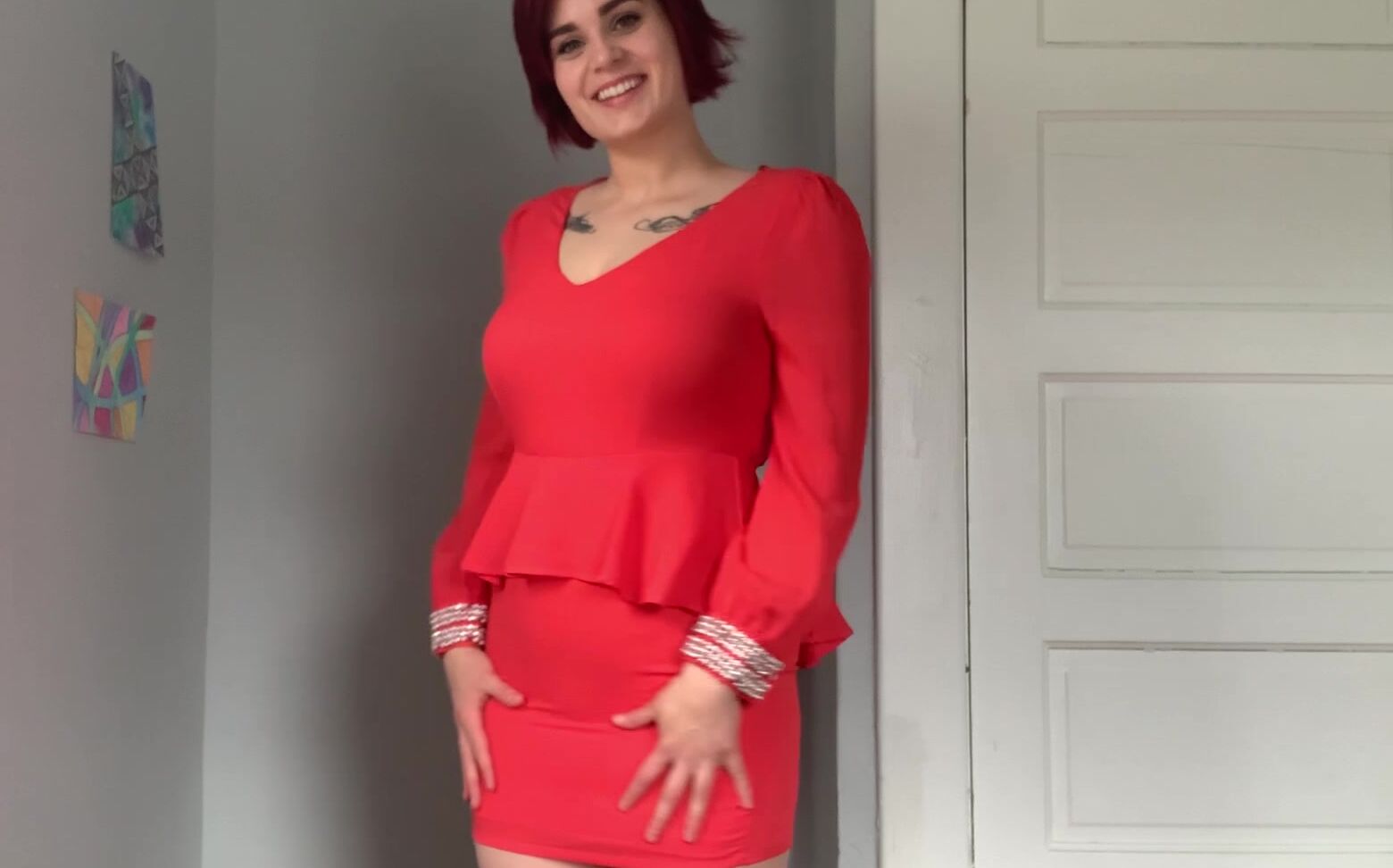 Nina Crowne - GF Tries On Clothes For Her Date Cuckold ManyVids