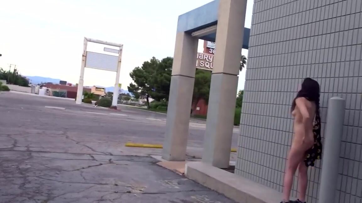 Public Whore Being Risky Outside Where People Can See Qakzdlqu Doodstream