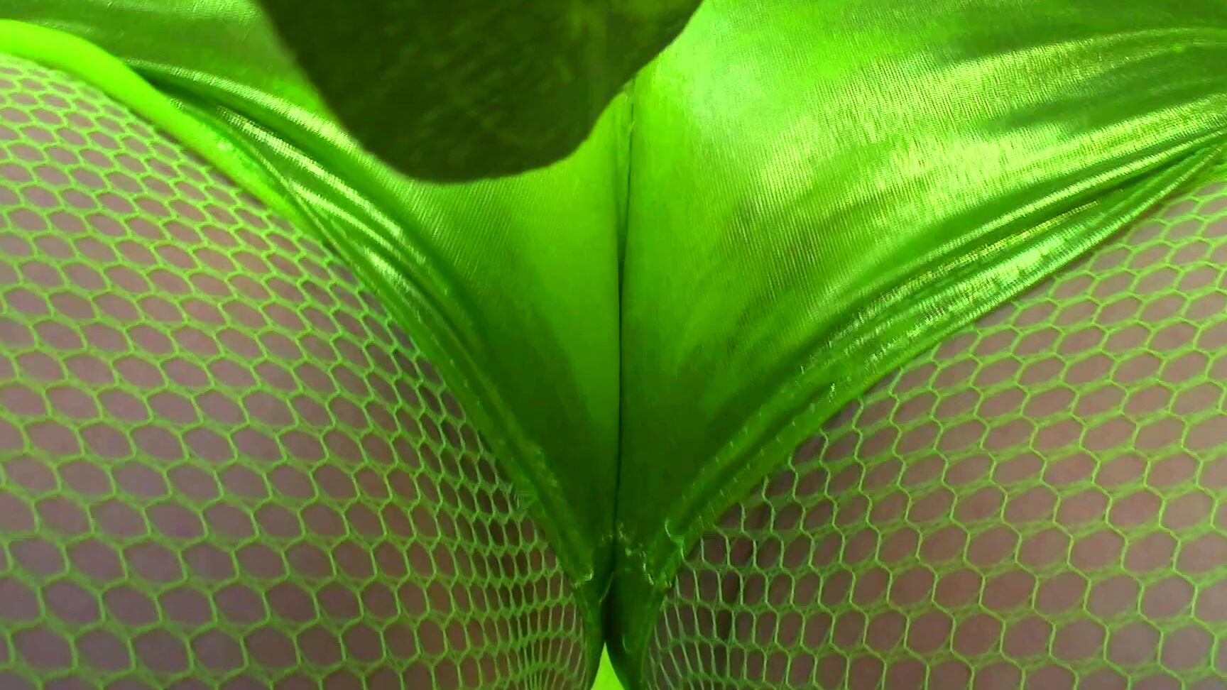 "Goddess Vanessa" halloween, executrix, jerk off instruction, masturbation instruction, supervillain Poison Ivy Shiny Pussycutrix JOI manyvids