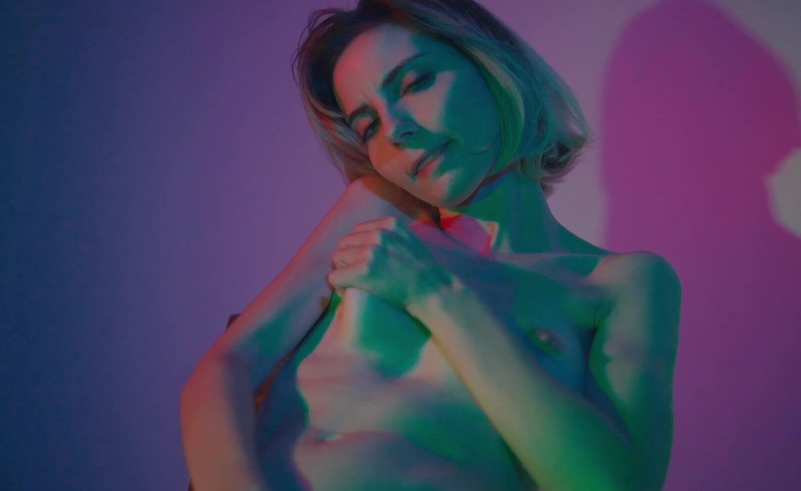 Liararoux Spooky Spooky Solo Video For Your Viewing Pleasure