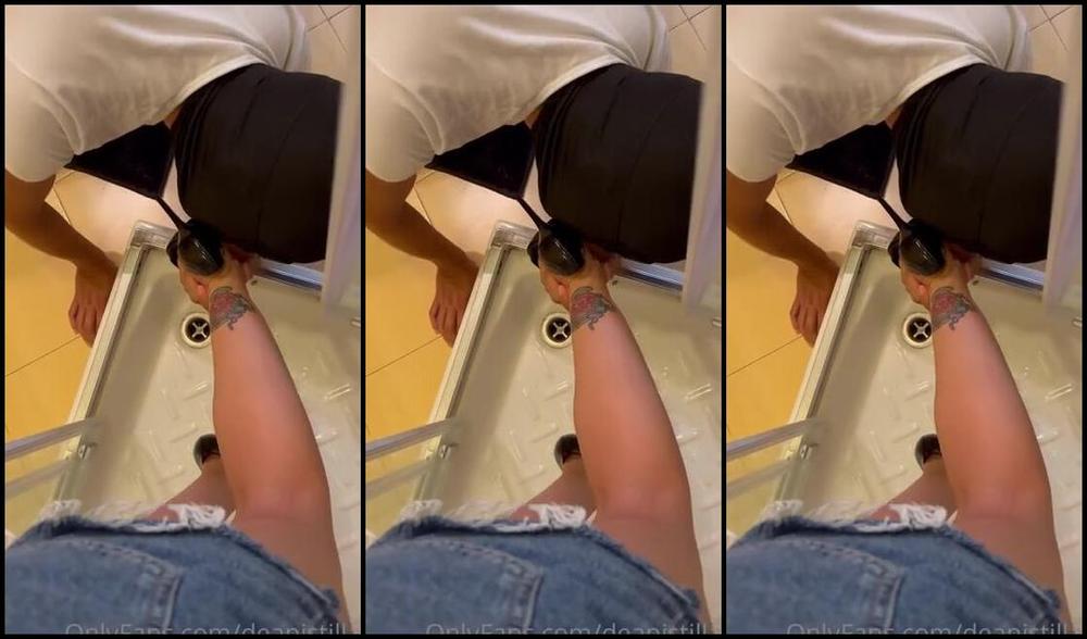 Deapistilla Nicknamed Deapistilla1 08 04 2023 Onlyfans Video In Doccia Con I Tacchi E Poi Nel Cesso Li Bacera Lo Stesso Fj Finale Con