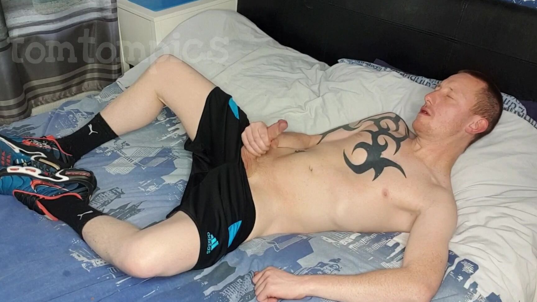 Tomtompics Shorts Socks And Trainers Alot Of You Enjoy These Posts In My Black Socks And Nike Tns