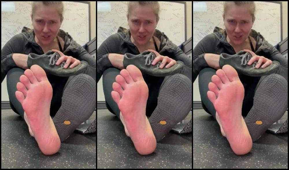 Athletoes Nicknamed Athletoes Onlyfans I Could Really Use A Break I M Glad You Re Here To Help