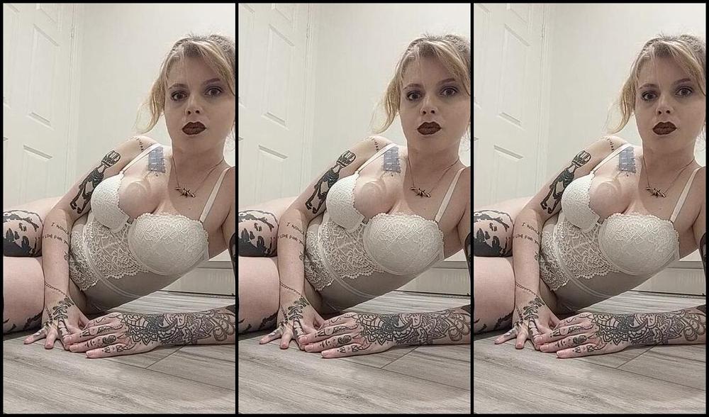 Miss Marilyn Nicknamed Missmarilynxx Onlyfans Answer Me When I Ask You A Question