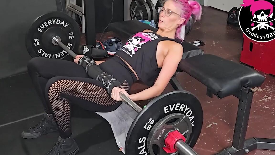 Goddessbbgrl Onlyfans Bbgrl Lifts Hypertrophy Legs Filmed The Majority Of A Workout For You Guys Today Some Light