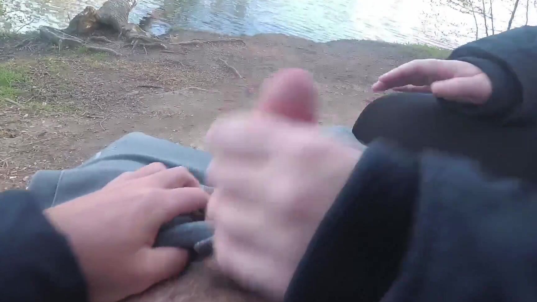 Рискованная Публичная Мастурбация С Камшотом На Озере Pornhub Com