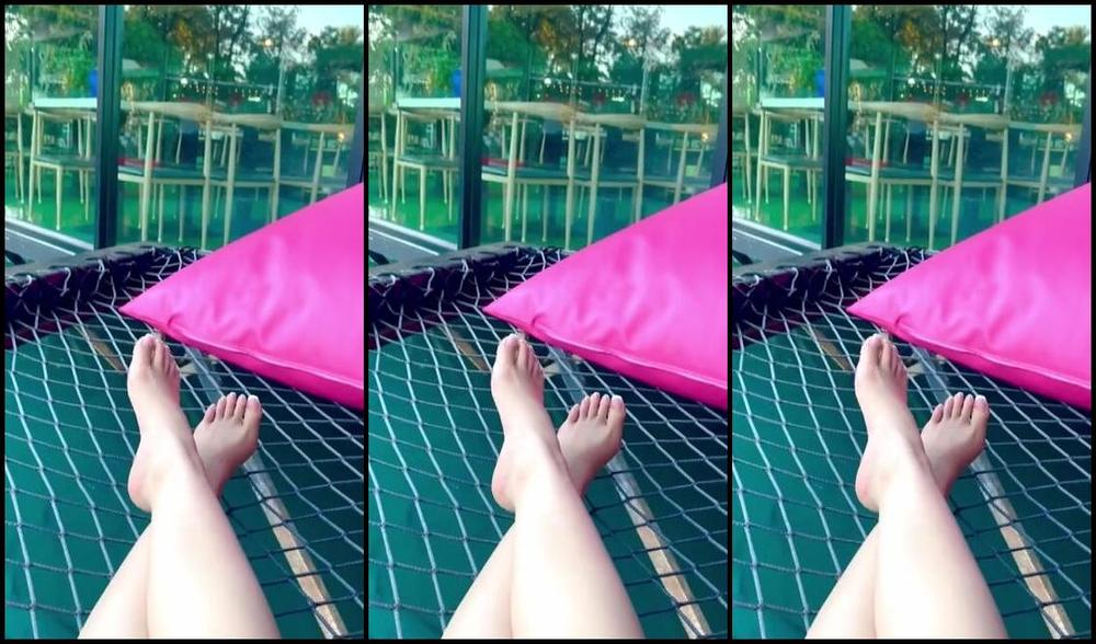 Alicefeetz Nicknamed Alicefeetz 12 08 2023 Onlyfans Video Hiii Chill Day