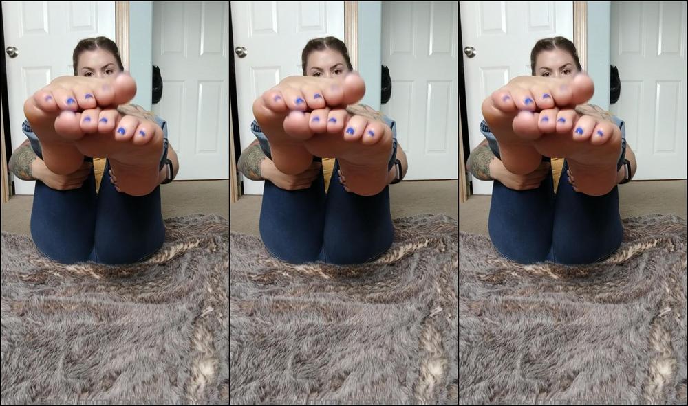 Misstinytootsies Something A Little Older But Featuring The Pose W