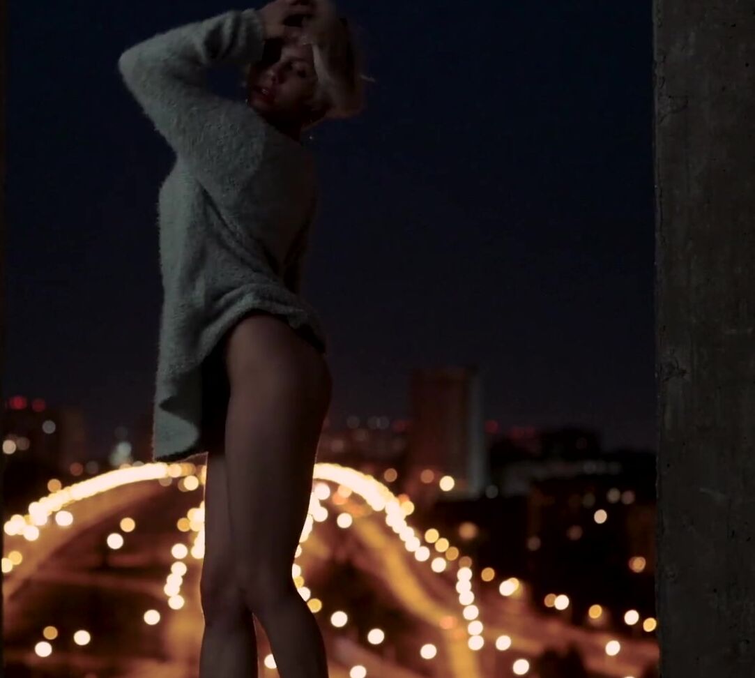 Ero Hleb sexy blond girl masturbating on heaven Pornhub