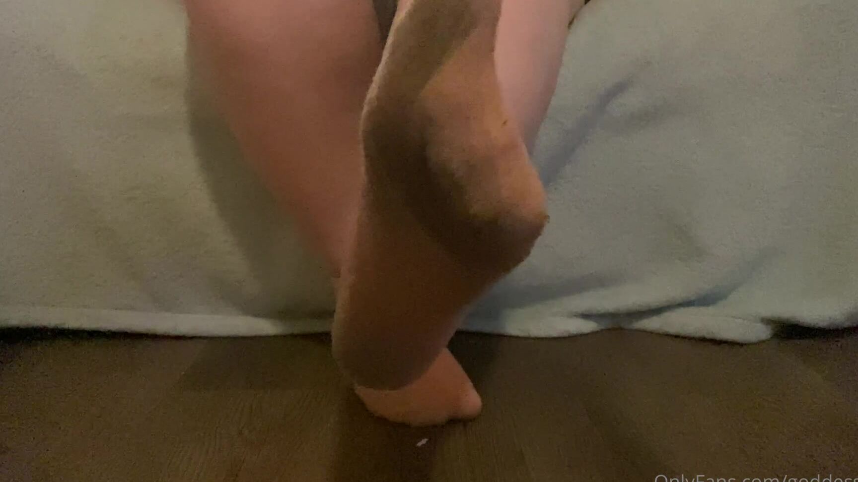 Findomfootfairy Foot Worship As Requested On Your Knees Volume Up