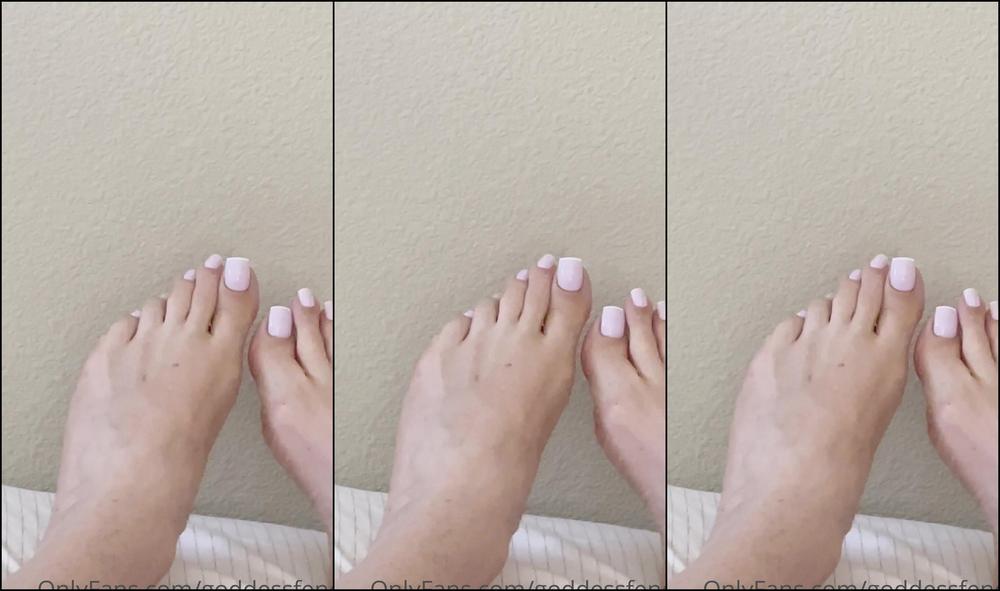 Goddessfendi 2194014284 08 15 2021 Drop A Tip If You Love My New Mani Pedi Also Dm To Order A Custom