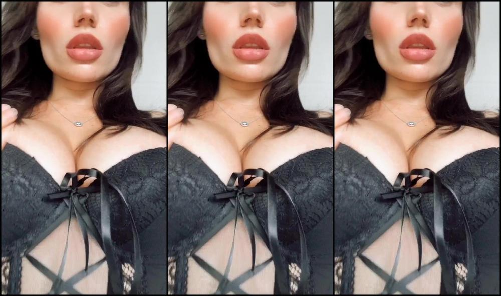 Onf Aliceredlips 192