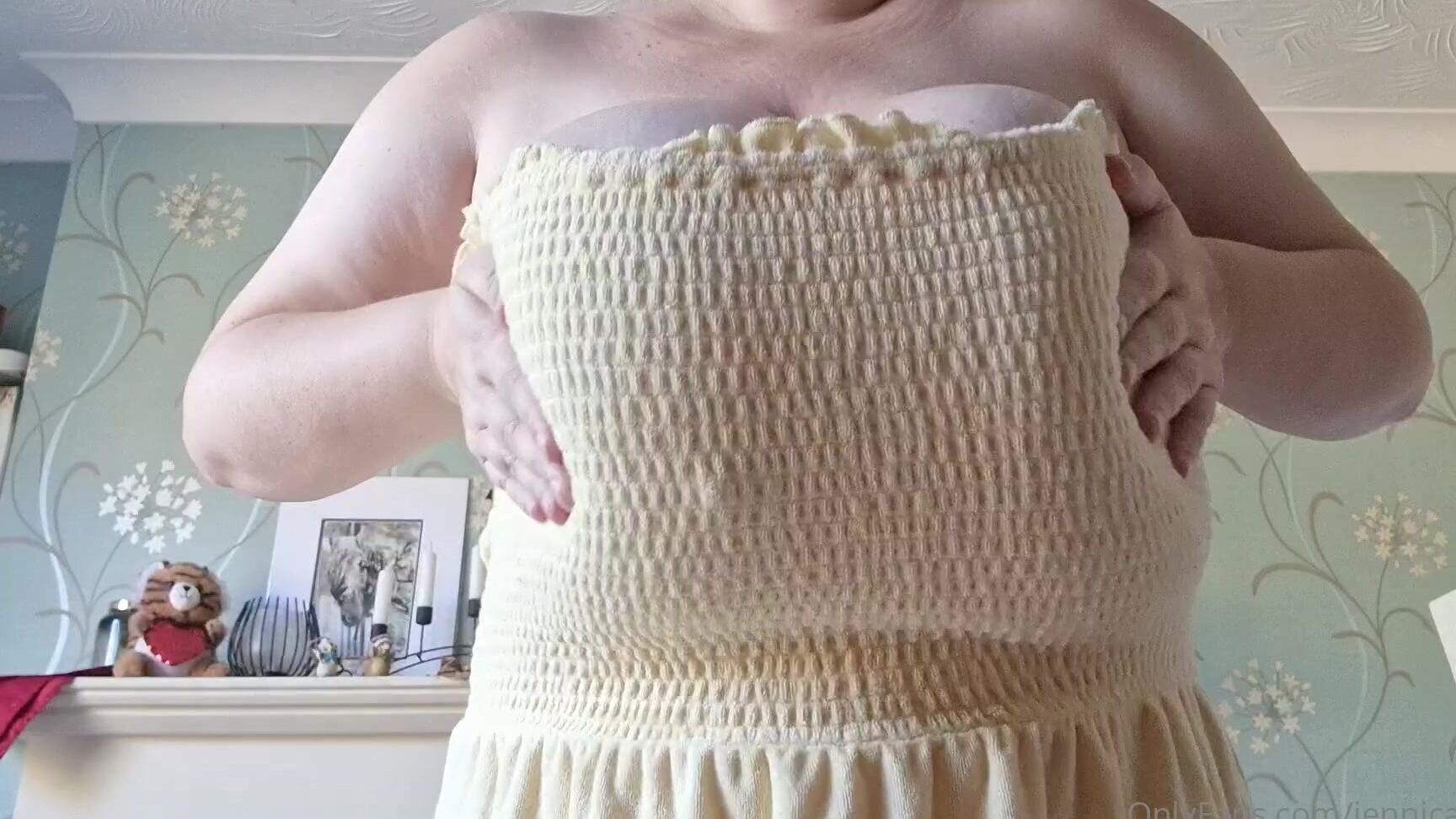 Jennicalynn 2555401186 08 10 2022 Big Boobies