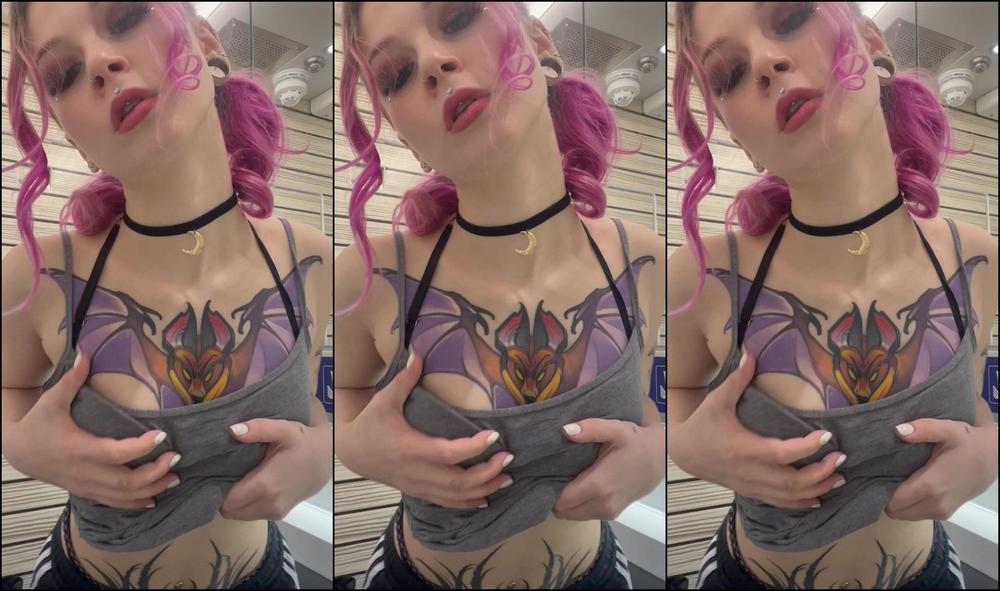 Cybercoxx 2726991074 12 27 2022 Vieni A Vedere Cosa Successo Dopo Questo Video