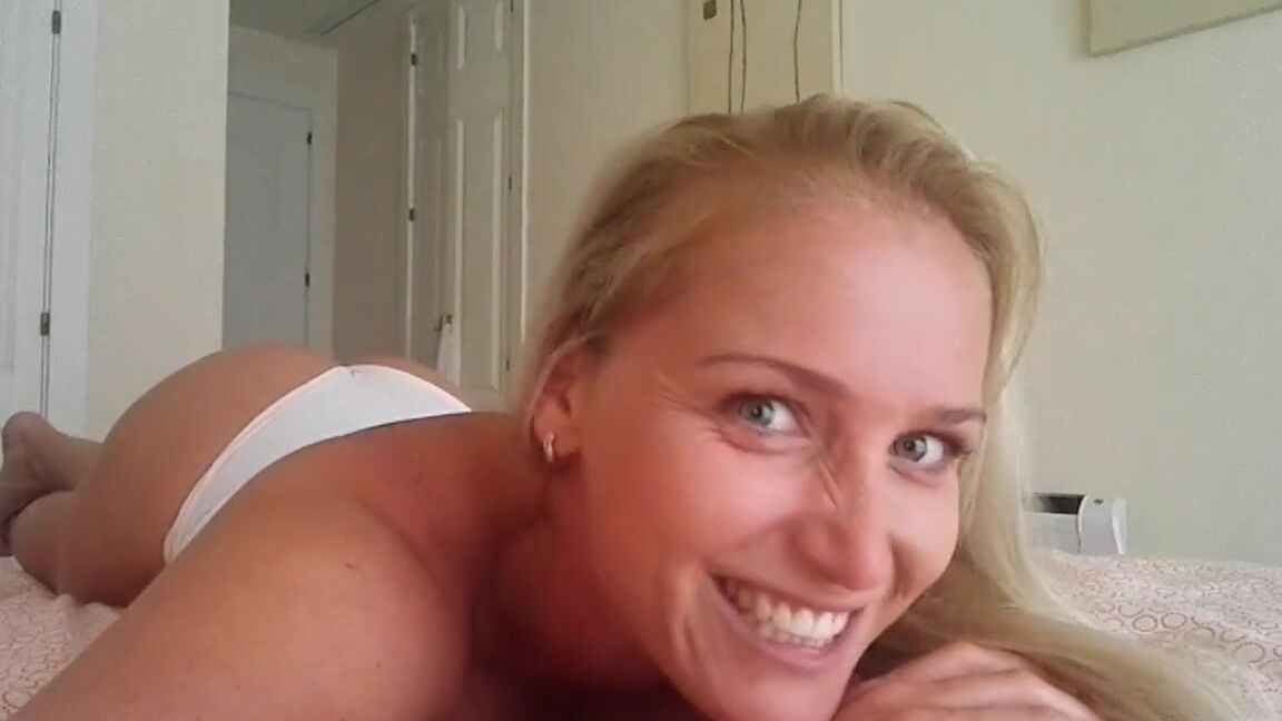 Kathianobilixx Findom 11 28 2017 Onlyfans Видео Что То Странное Происходит Со Мной G