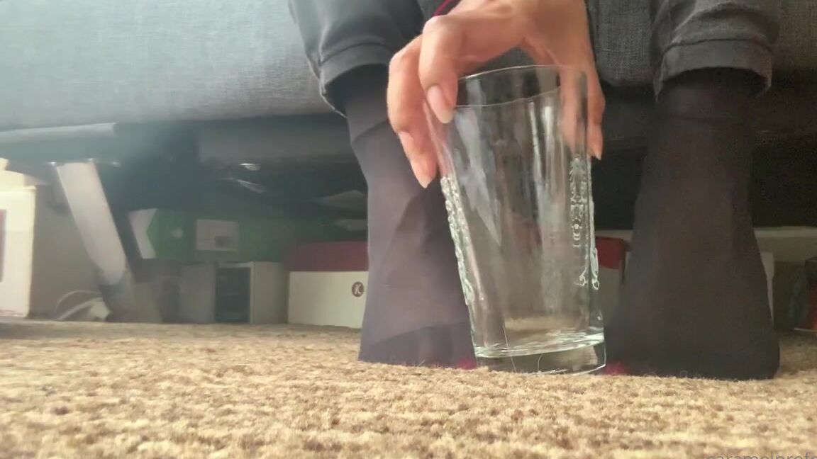 Puja Nicknamed Caramelprofessor Onlyfans Back From My Morning Walk And I M Bored Of This Colour Already Because It S Grown Out