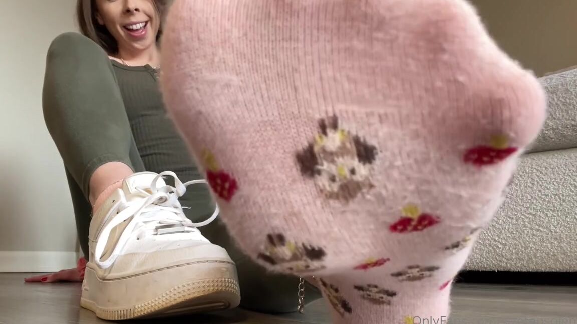 Sizetensolemates Onlyfans Making You Smell My Socks After A Longgg Day