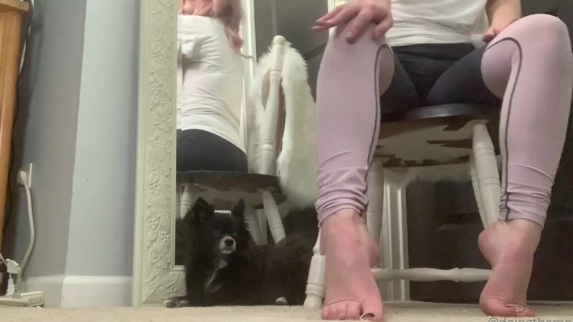 Dmostest Nicknamed Doingthemostest Onlyfans Quick Chair Tease Before I Get To Work