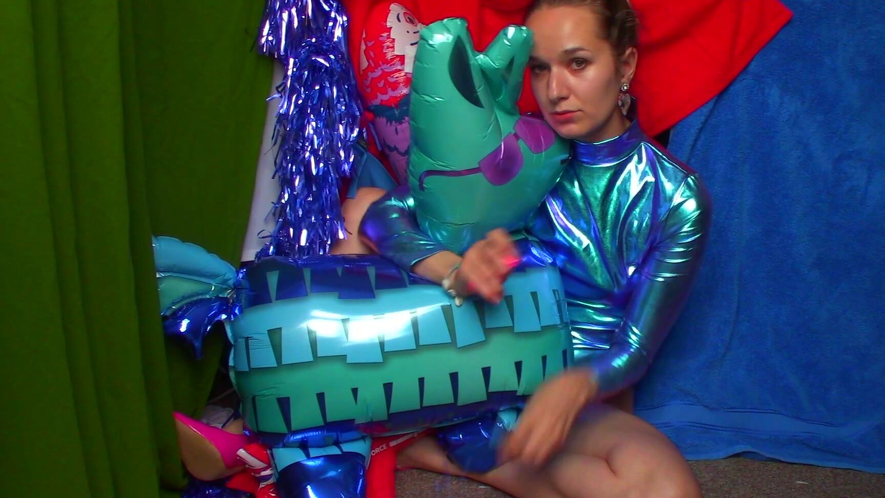 "Goddess Vanessa" high heels, balloons, balloons b2p, inflatables, inflatable blow fetish balloon b2p inflatables ride pop Manyvids