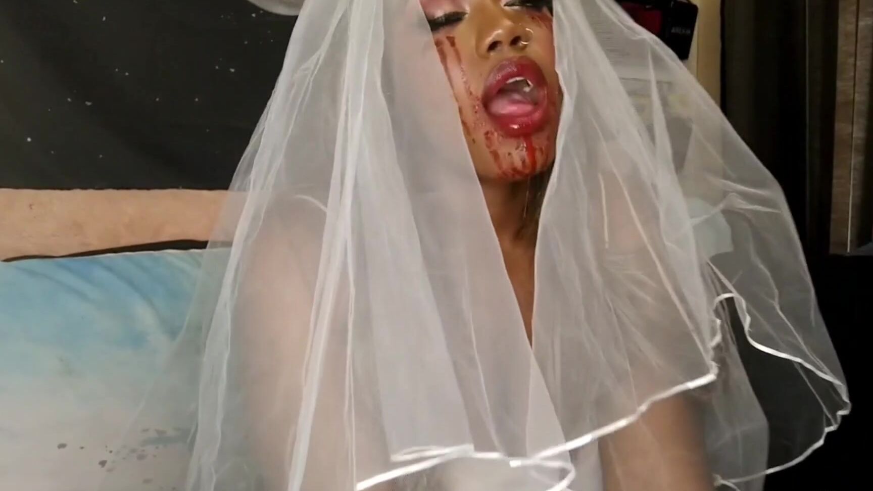 Swe Etcaramella Disclaimer No Real Liquids Were Used During The Filming Of This Video It Is A Prop Used