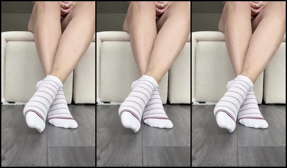 Sarina Jones Nicknamed Sarinajones 09 14 2023 Onlyfans Video Im Just Wearing Some White Shorts And A White Top