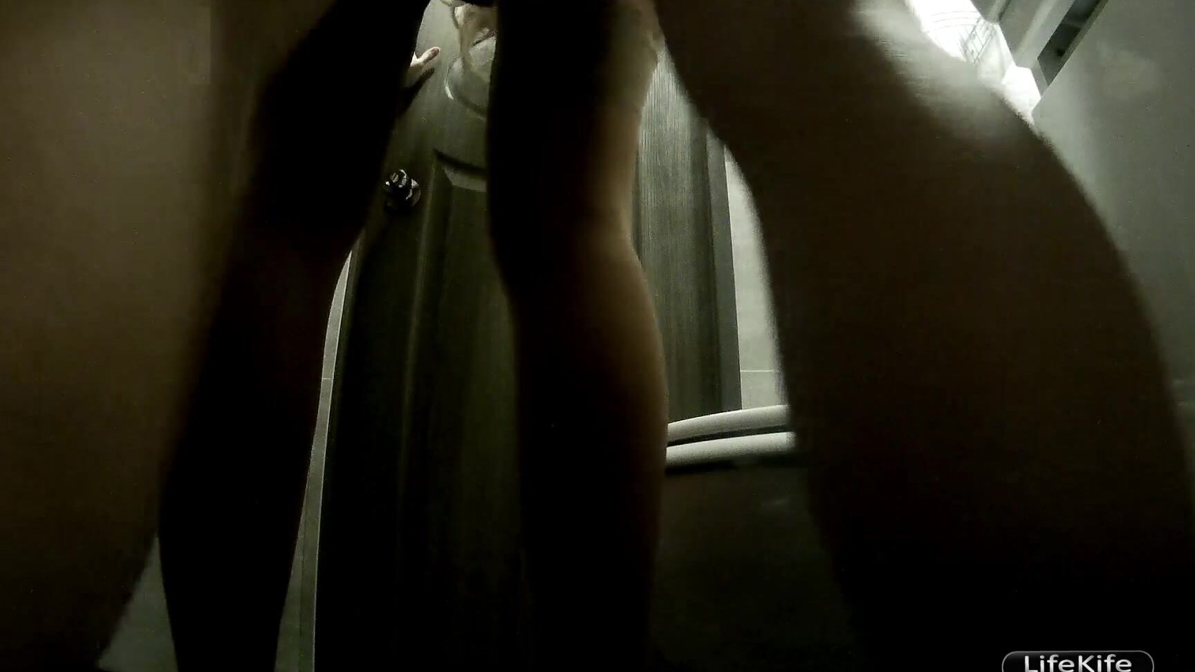 Lifekife Sex In The Toilet Night Club