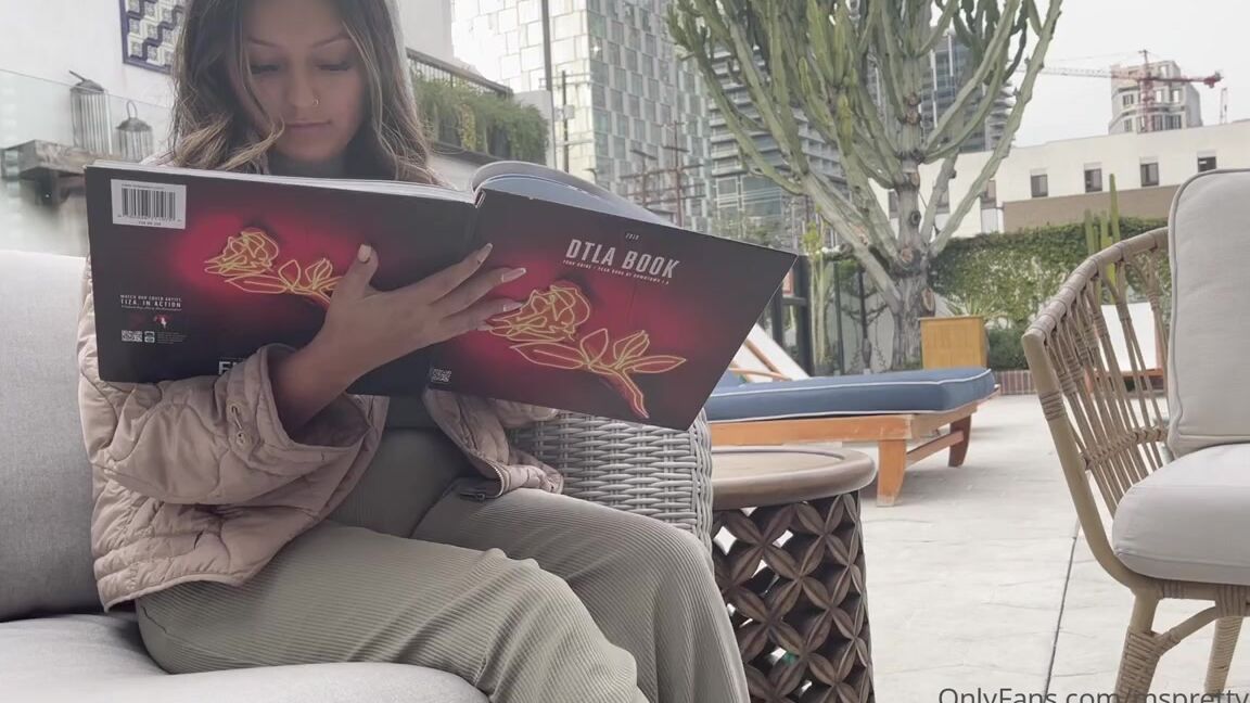 Msprettyfeet 03 18 2021 Onlyfans Video Public Flip Flop Dangle For Ya J