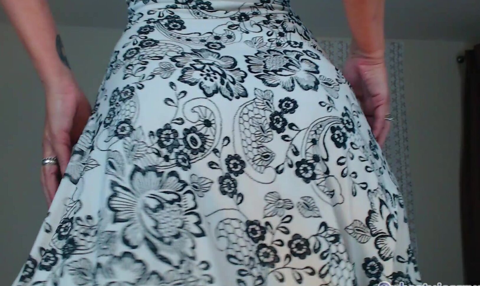 Jessryan Up Skirt N Twerk Only Fans Tease