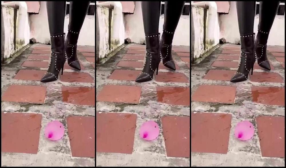 Goddess Kalinda Nicknamed Goddesskalinda Onlyfans Do You Want Me To Break Your Balls Too This Is A Personalized Video If You