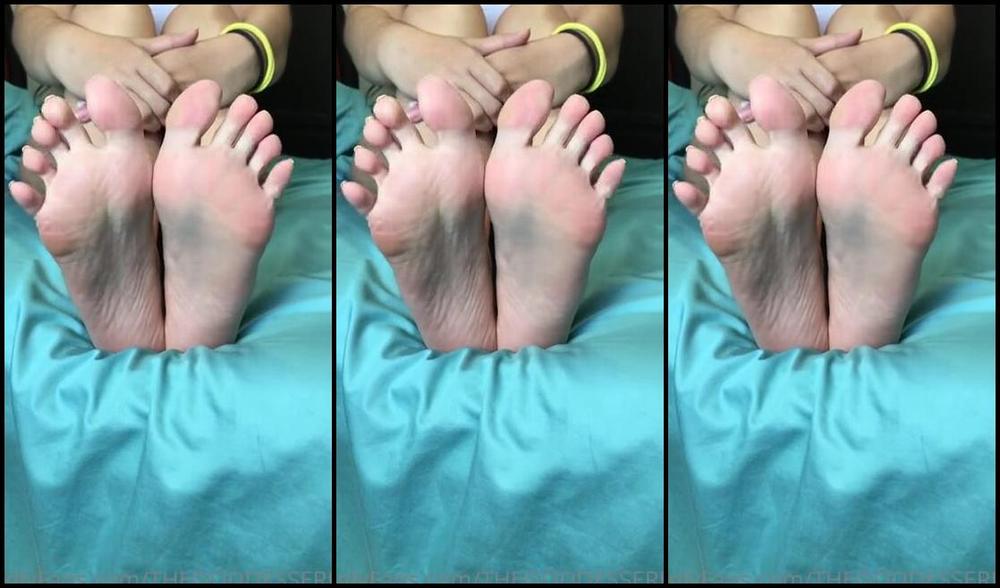 Erin Aka Thegoddesserin Onlyfans Hope You Have A Nice Monday And A Great Week Enjoy This Little Brother Joi But Do It Quick Before