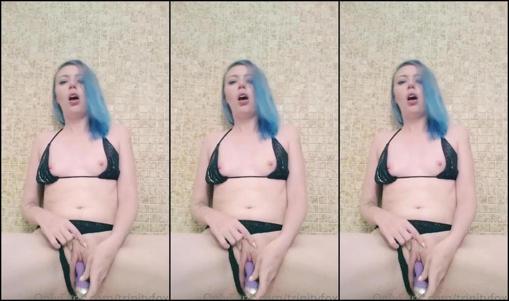 Trinityfoxx Playing With My New Toy For The First Time In The Tub