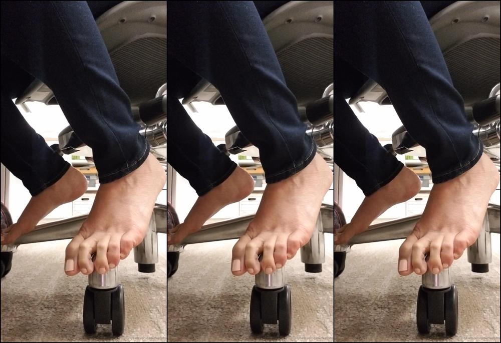 Jadezfeetplus 2281544337 12 01 2021 Back To Work My Feet Are Feeling Sweaty So I Took My Shoes Off To Let