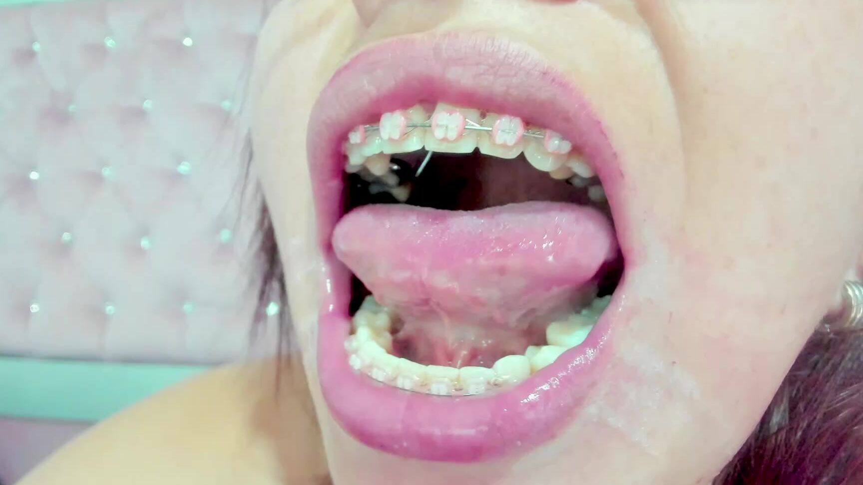 "Coconutsex" deepthroat, dildosucking, mouthfetish, sloppy, tonguefetish Spit Technique Master Expert in Spit Techniques Manyvids