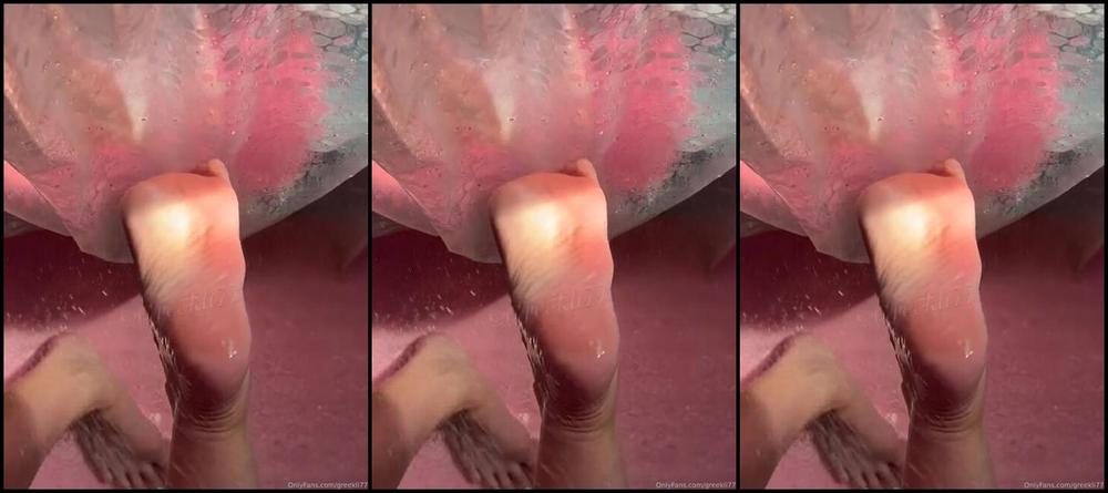 Greek Goddess Li Aka Greekli77 Onlyfans Drooling Over Myself