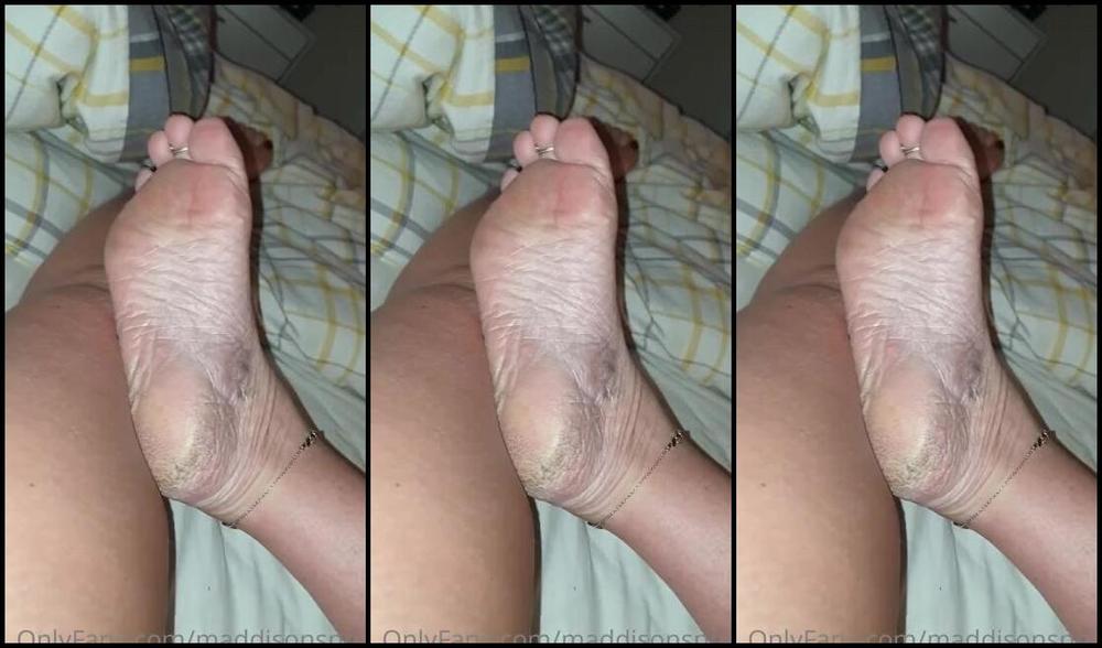 Maddison Spoilt Nicknamed Maddisonspoilt Onlyfans These Ladies Need A Footboy To Nibble And Moisturize Them Before Bed