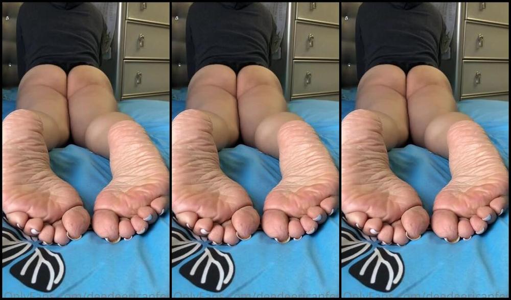 Deedeericanfeet Onlyfans Heyaaaaaa As Requested More Booty And Soles