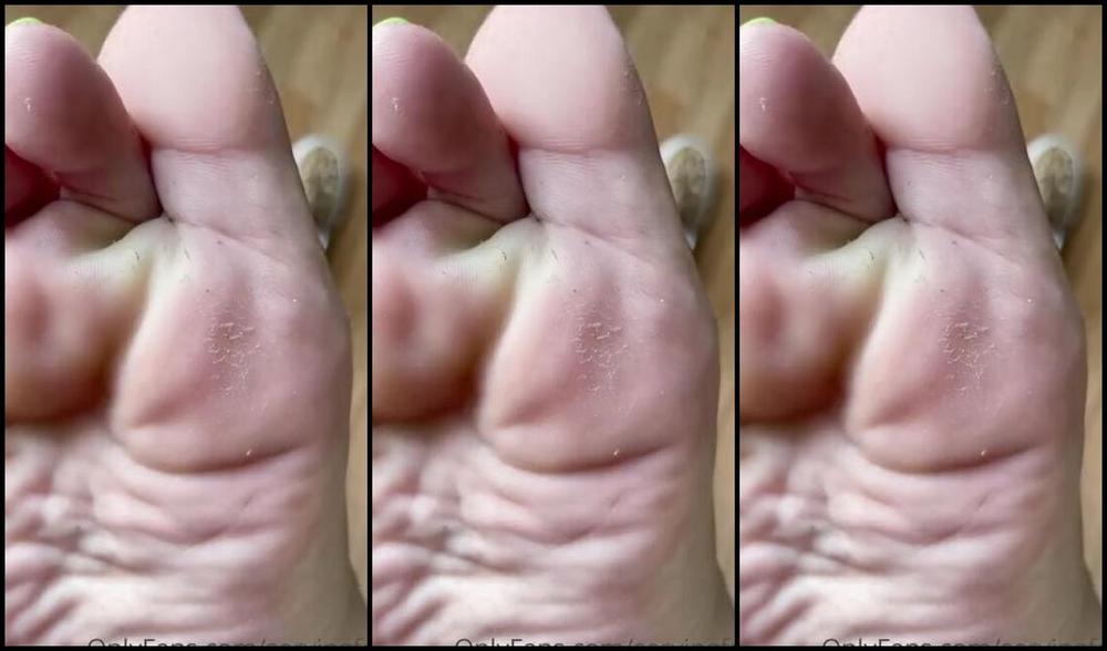 Servingbarefeet Aka Servingfet Onlyfans It S Dinner Time Boys Jsr