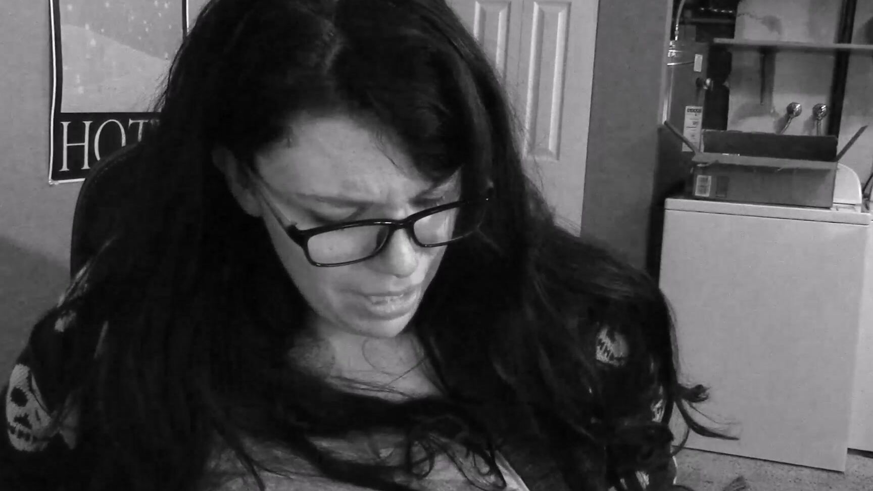 Lovely Lilith Binary Beats For Bigger Boobs