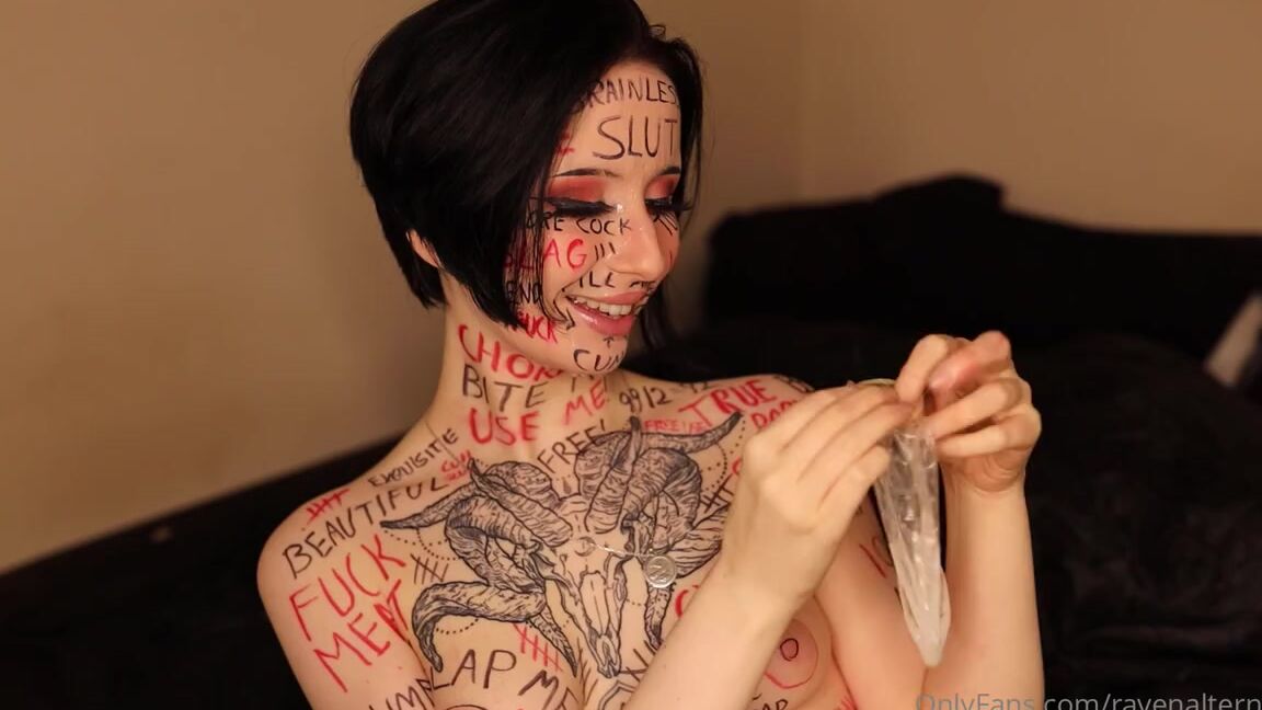 Raven Alternative Nicknamed Ravenalternative 03 11 2022 Onlyfans Video Emptying A Used Condom Onto My Face