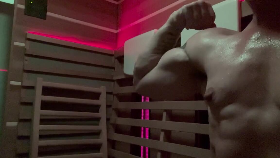 Kortneyolson1 Nicknamed Kortneyolson1 Onlyfans 12 24 2023 Listen If Your Tits Are Bigger Than Mine We Need To Talk Enjoy The Bicep