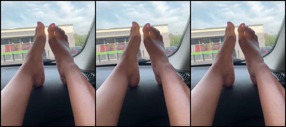 Thelbfeet Nicknamed Thelbfeet Onlyfans At The Gas Station Sitting Pretty In Passenger