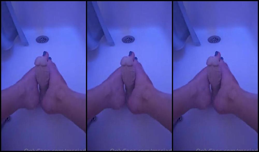 Mssjada Nicknamed Mssjada Onlyfans Playing In The Shower