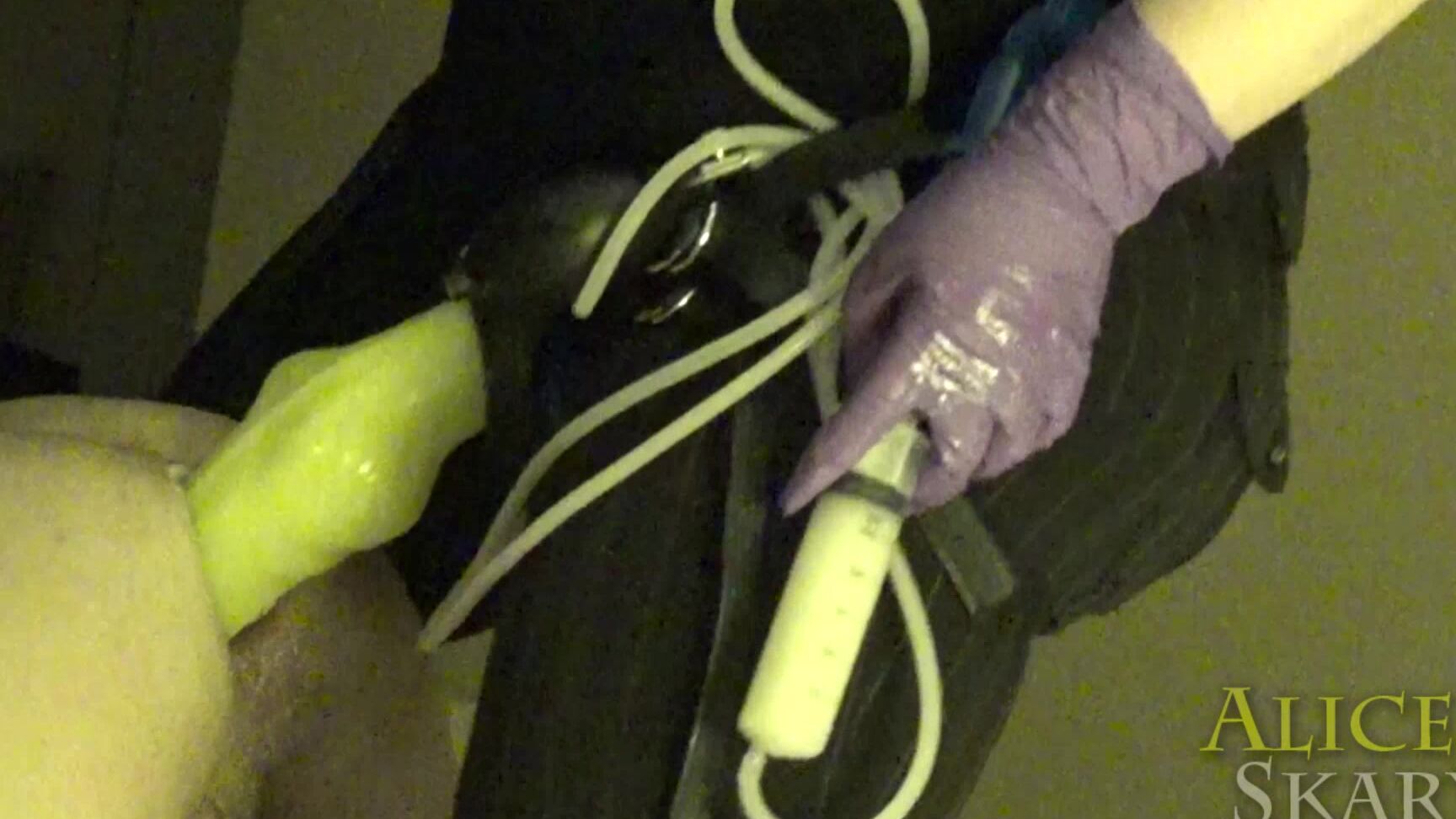 Aliceskary Neon Glow Ejaculating Strapon Cock