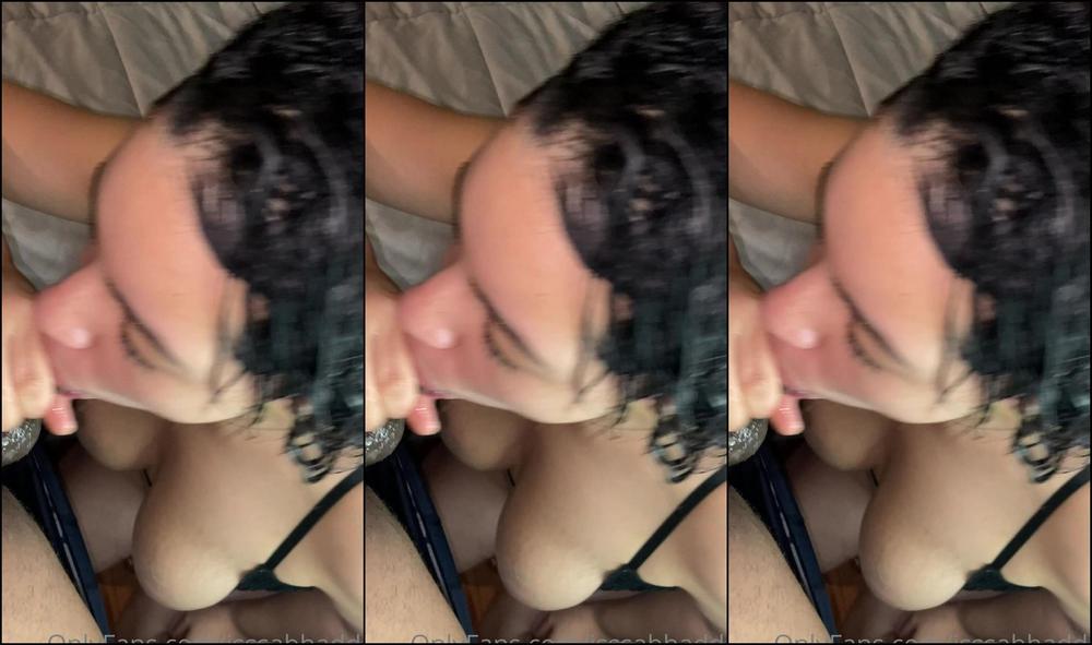 isssabhaddie-25-05-2021-2118568163-he-told-me-put-it-on-my-tongue-so-i-did-just-that-like