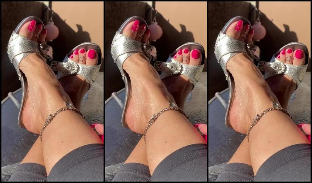 Sexyfeet47 Onlyfans Tap Tap Time To Wake Up N Send 1
