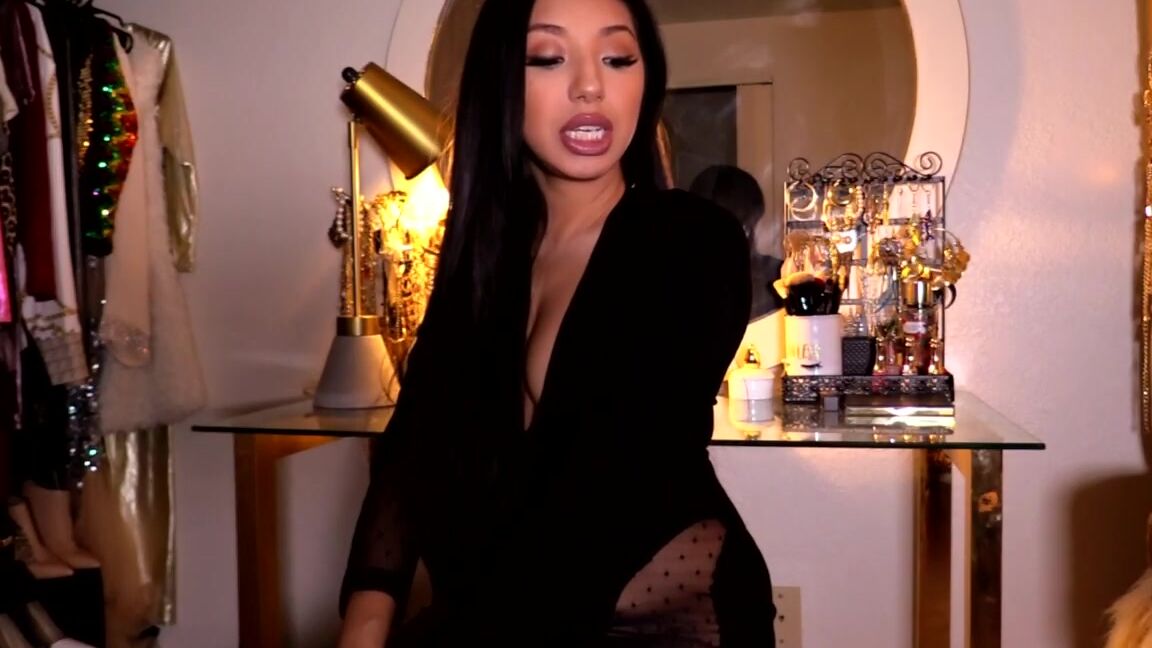 Empress Jennifer Button Dick Loser Nip Slip Markup