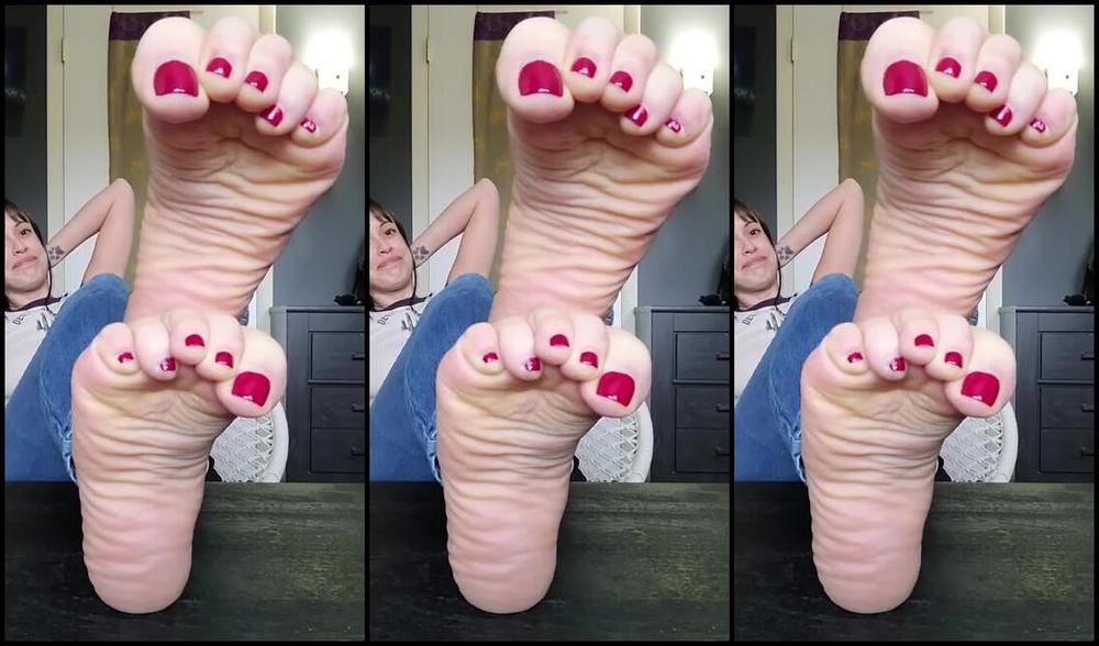 Crystal Paris Nicknamed One Lonely Foot 11 24 2024 Onlyfans Video Youre So Hard For My Soles